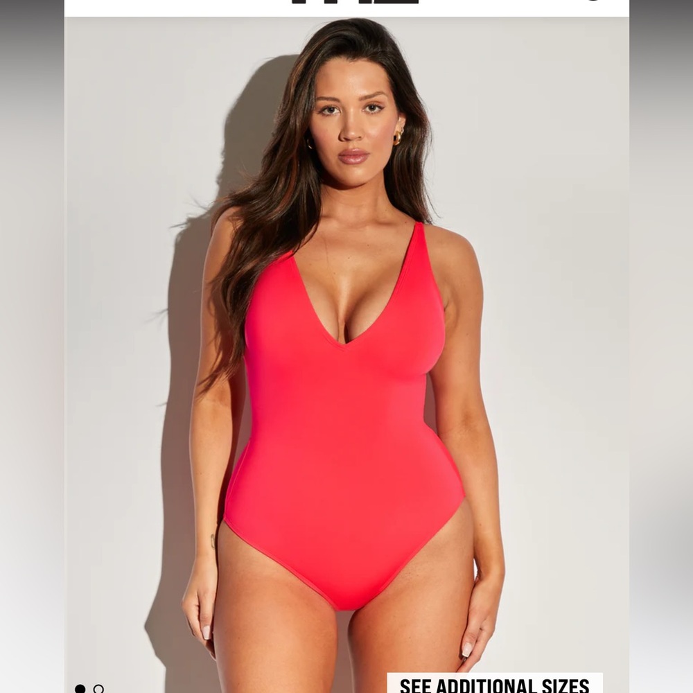 🧡🧡🧡TA3 PLUNGEY IN ORANGE 🧡🧡🧡